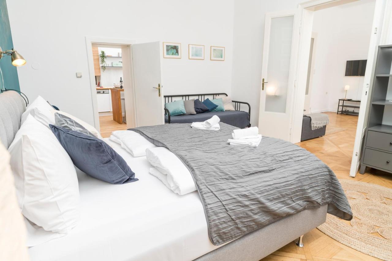 Luxury Suites Mariahilf Wien Exteriör bild